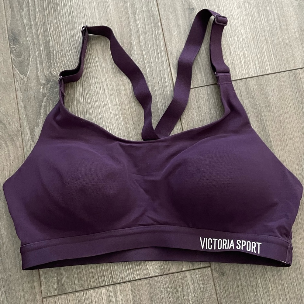 Victoria secret sport bra 34b